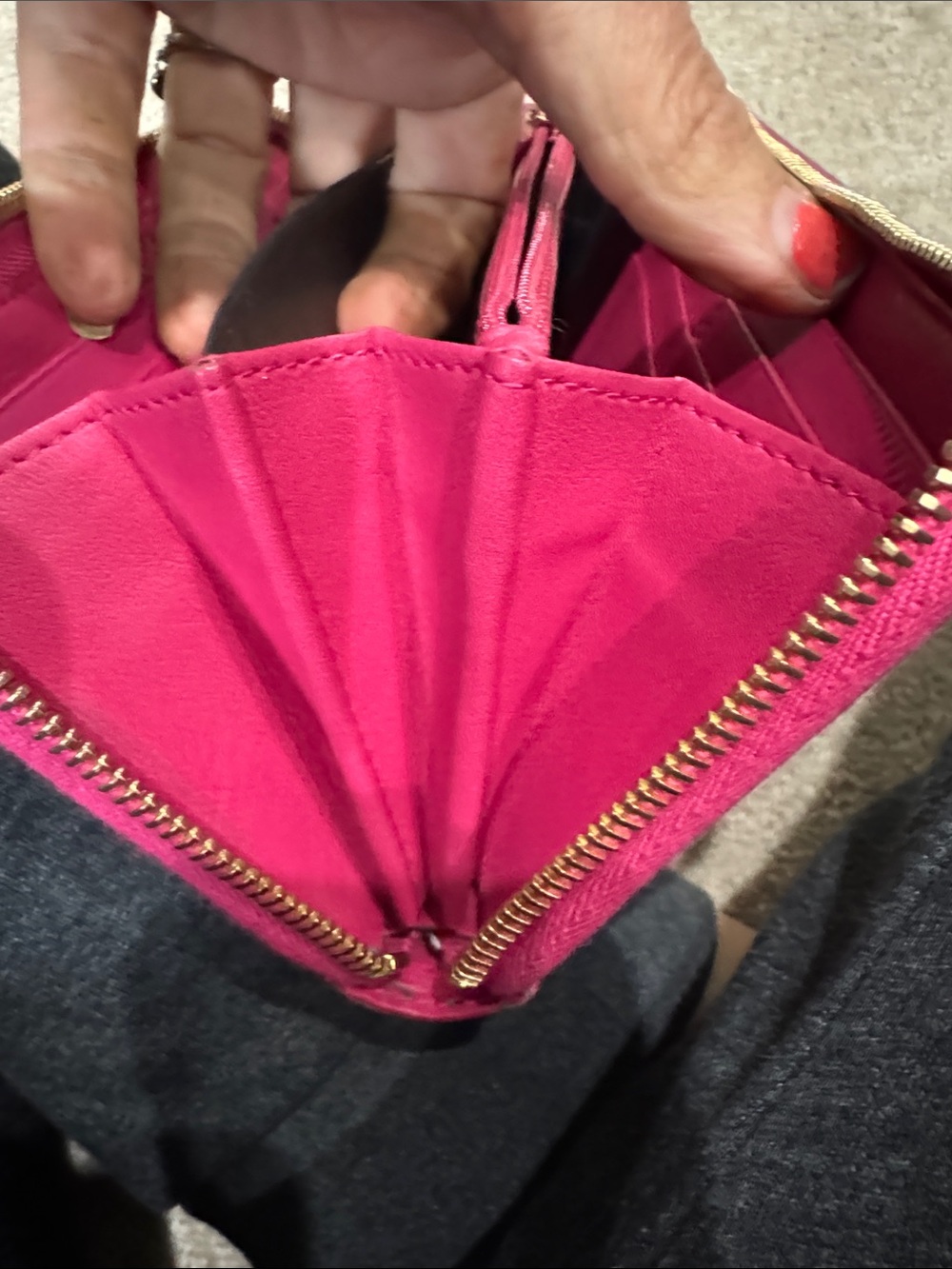 Pick one: Gucci Brown or Dusty Blush Leather Wallets OR Pink YSL Zip wallet - Picture 4 of 16